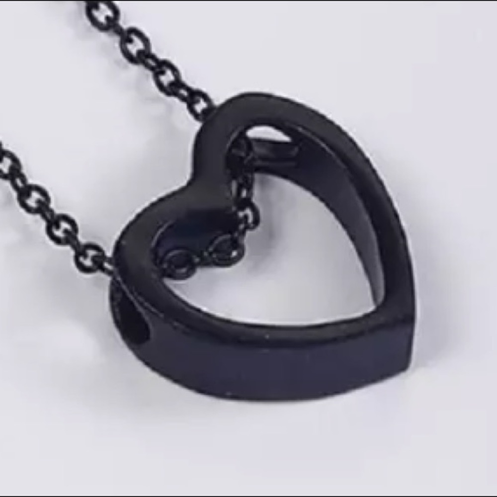 NEW!💙💎🖤AWESOME!🖤BLACK!🖤HEART🖤NECKLACE!🖤💎💙 - Picture 5 of 8